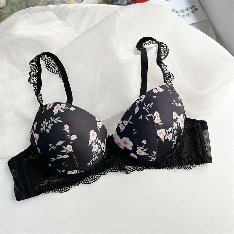 Floral Lace Bra & Panty Set â€“ Padded Push-Up Design with Elegant Embroidery